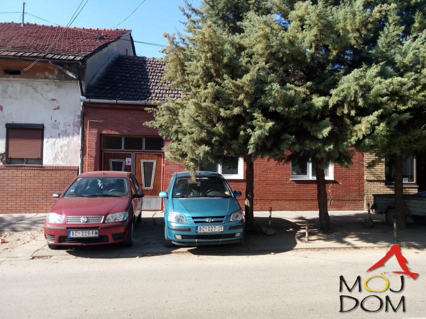 Kuca,BEČEJ,CENTAR,kv: 194, € 85000, ID: 3002269