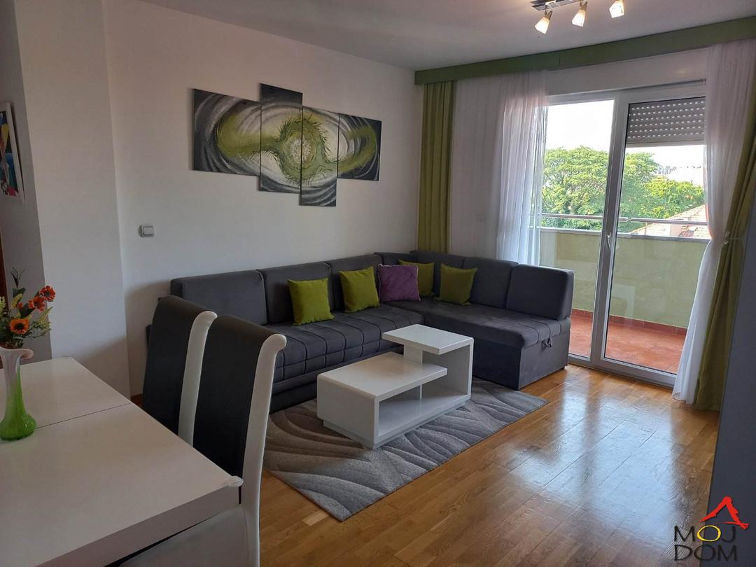 Stan,NOVI SAD,CENTAR,kv: 67, € 185400, ID: 1025739