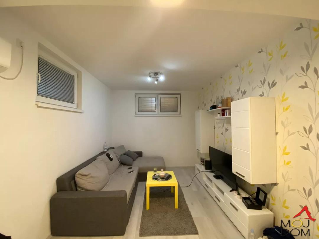 Stan,NOVI SAD,BULEVAR EVROPE,kv: 37, € 68000, ID: 1025920