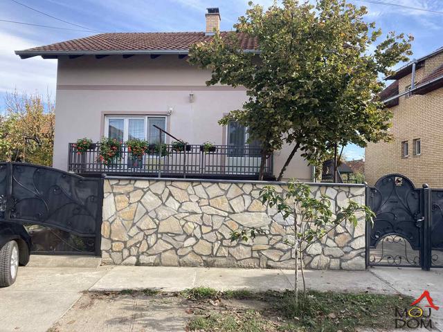 Kuca,FUTOG,FUTOG,kv: 300, € 257500, ID: 3003230