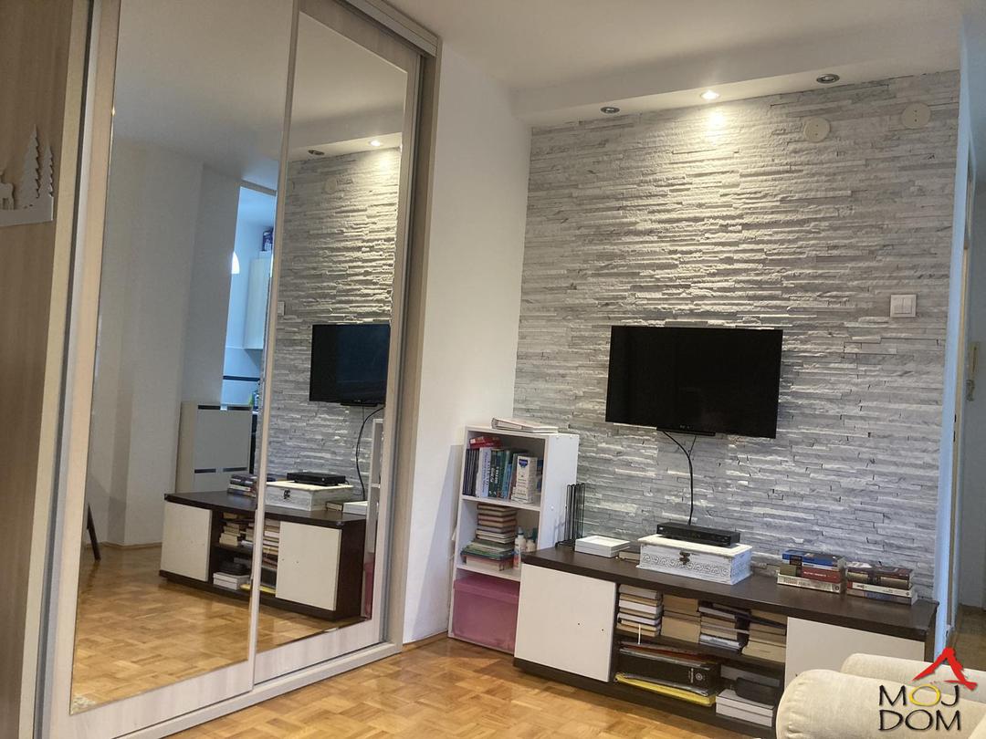 Stan,NOVI SAD,ŠONSI,kv: 23, € 69940, ID: 1026256