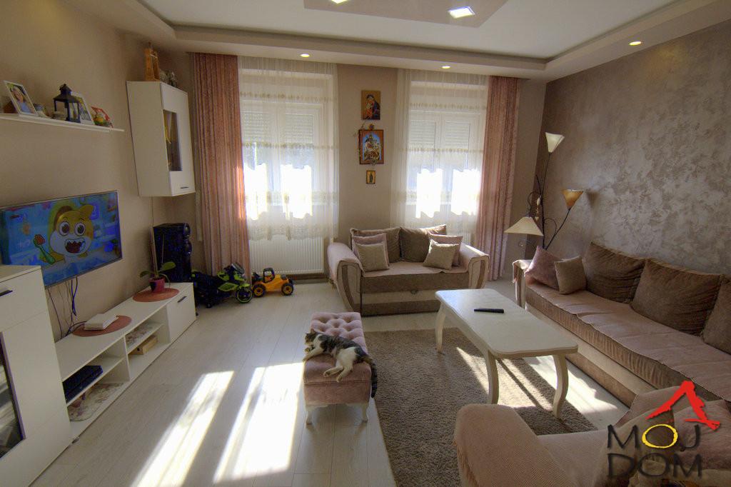 Kuca,SREMSKI KARLOVCI,SREMSKI KARLOVCI,kv: 161, € 412000, ID: 3003138