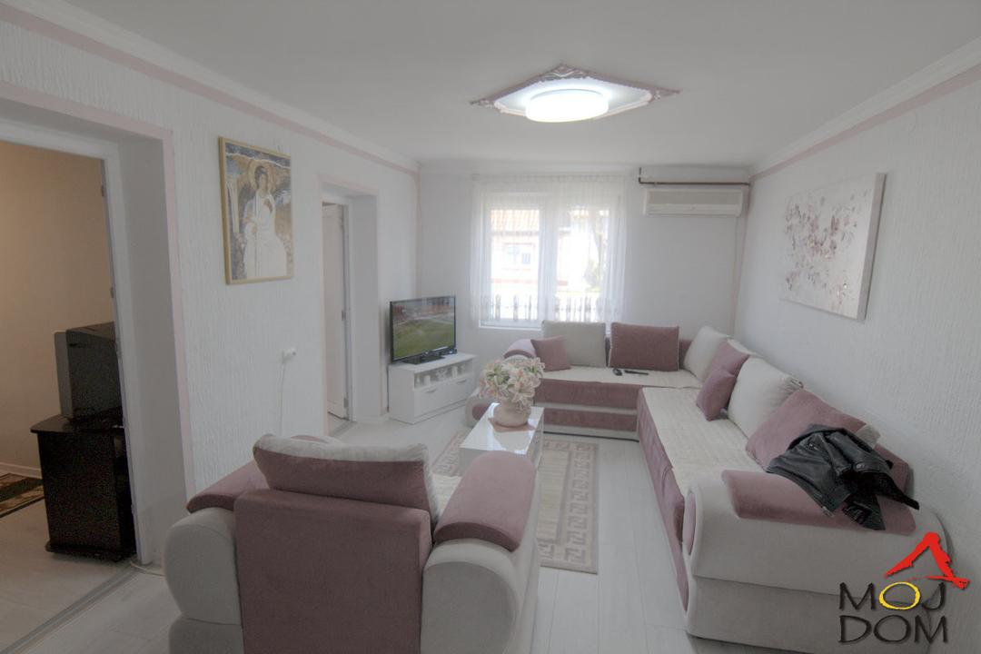 Kuca,NOVI SAD,VIDOVDANSKO NASELJE,kv: 126, € 144200, ID: 3002612