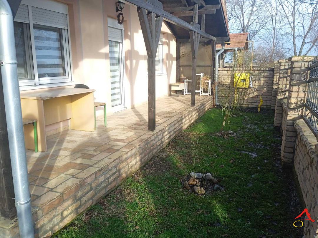 Kuca,ŽABALJ,CENTAR,kv: 140, € 133900, ID: 3003784