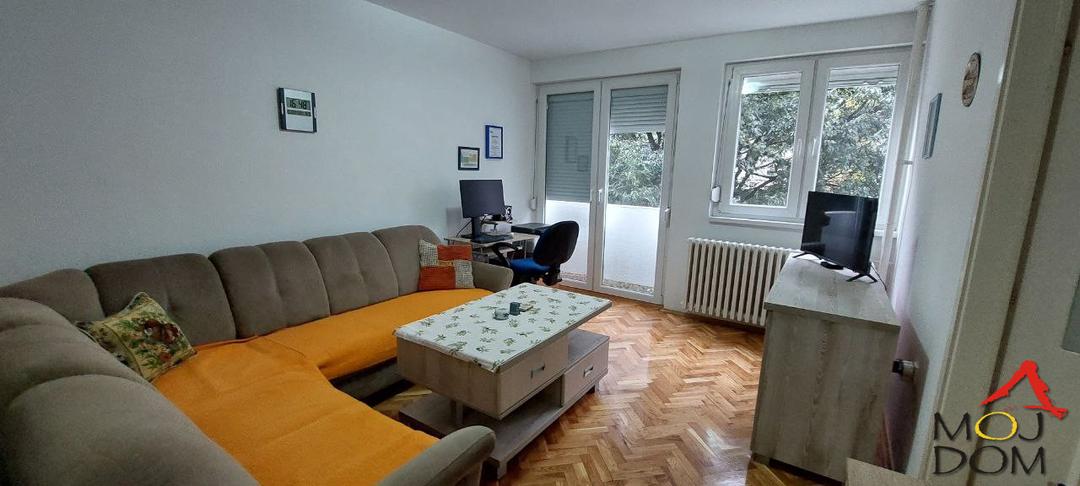 Stan,NOVI SAD,BULEVAR,kv: 58, € 131100, ID: 1027414