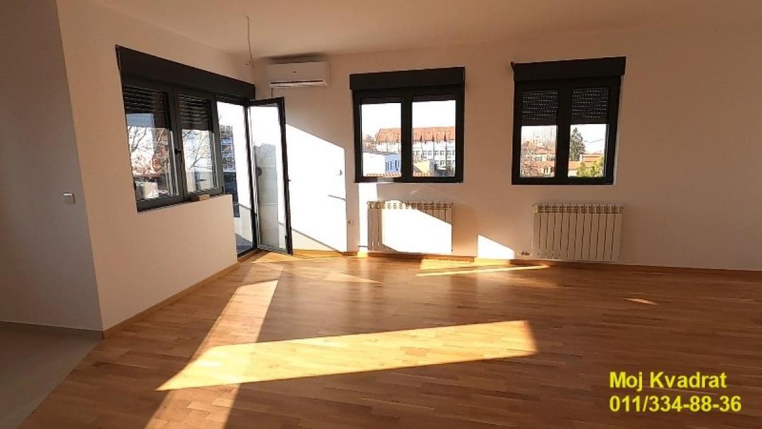 Zemun, Pregrevica - Užička, 60m2