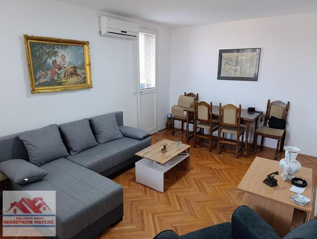 JEDNOIPOSOBAN STAN 40M2 KOD ZVEZDE, RENOVIRAN, 4. SPRAT, ----47.000 E