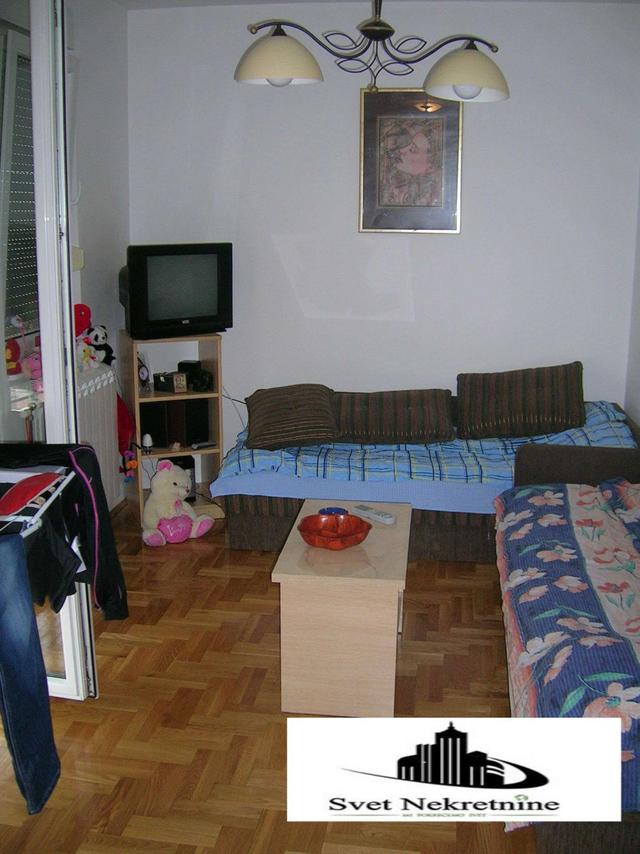 Stan,NOVI SAD,BULEVAR EVROPE,kv: 27.00, € 80350, ID: 1037782