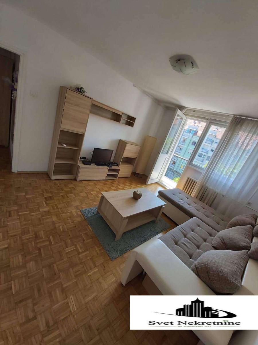 Stan,NOVI SAD,DETELINARA,kv: 53.00, € 92700, ID: 1038765