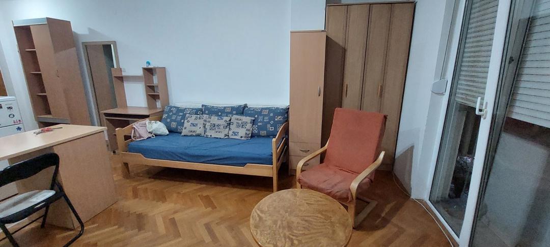 Stan,NOVI SAD,CENTAR,kv: 33.00, € 90100, ID: 1039780