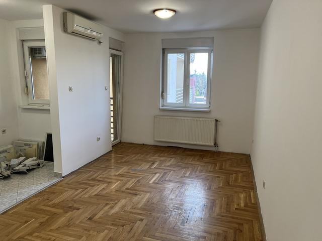 Stan,NOVI SAD,TELEP,kv: 32.00, € 66950, ID: 1040453