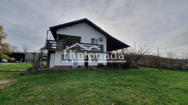 Kuća na placu od 30 ari u Sopotu, Kosmaj ID#10422