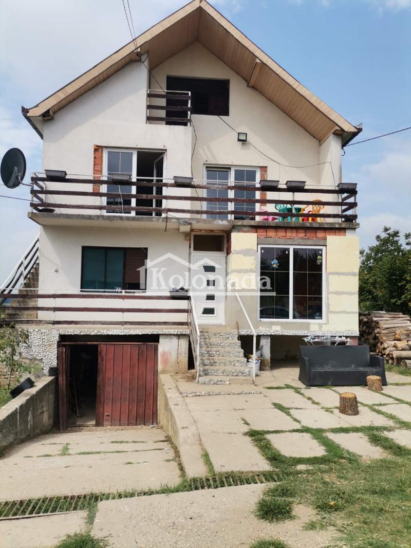 Kuća na prostranom imanju u Drlupi, Sopot, Kosmaj ID#1323