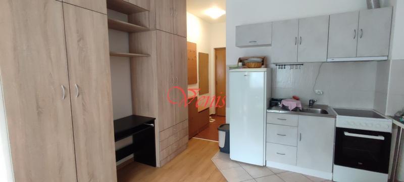 Bulevar Bore Prodanovića  27 m2 – 260 Evra USELJIV ID#2033